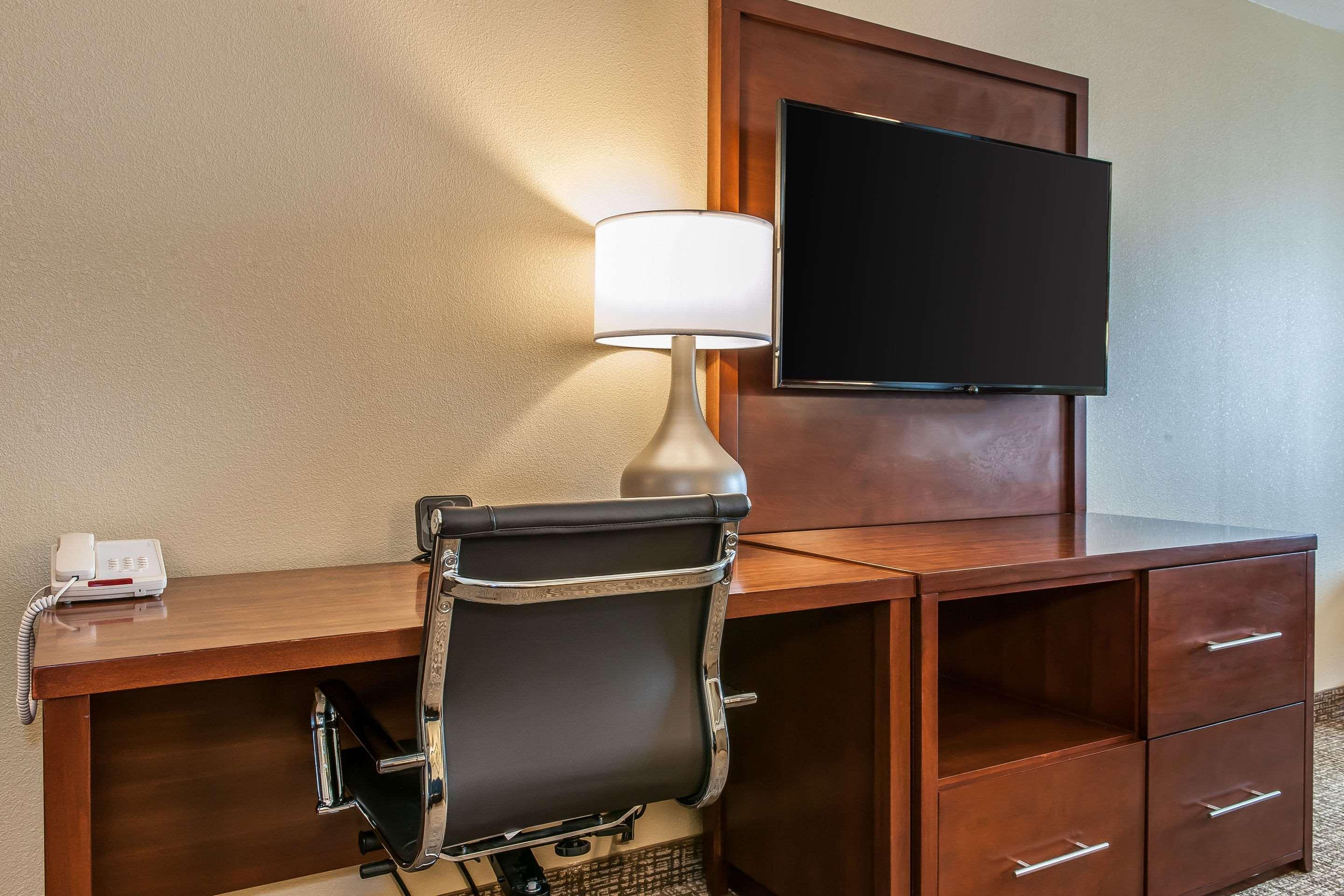 Comfort Suites Rensselaer Near Fair Oaks Exteriér fotografie