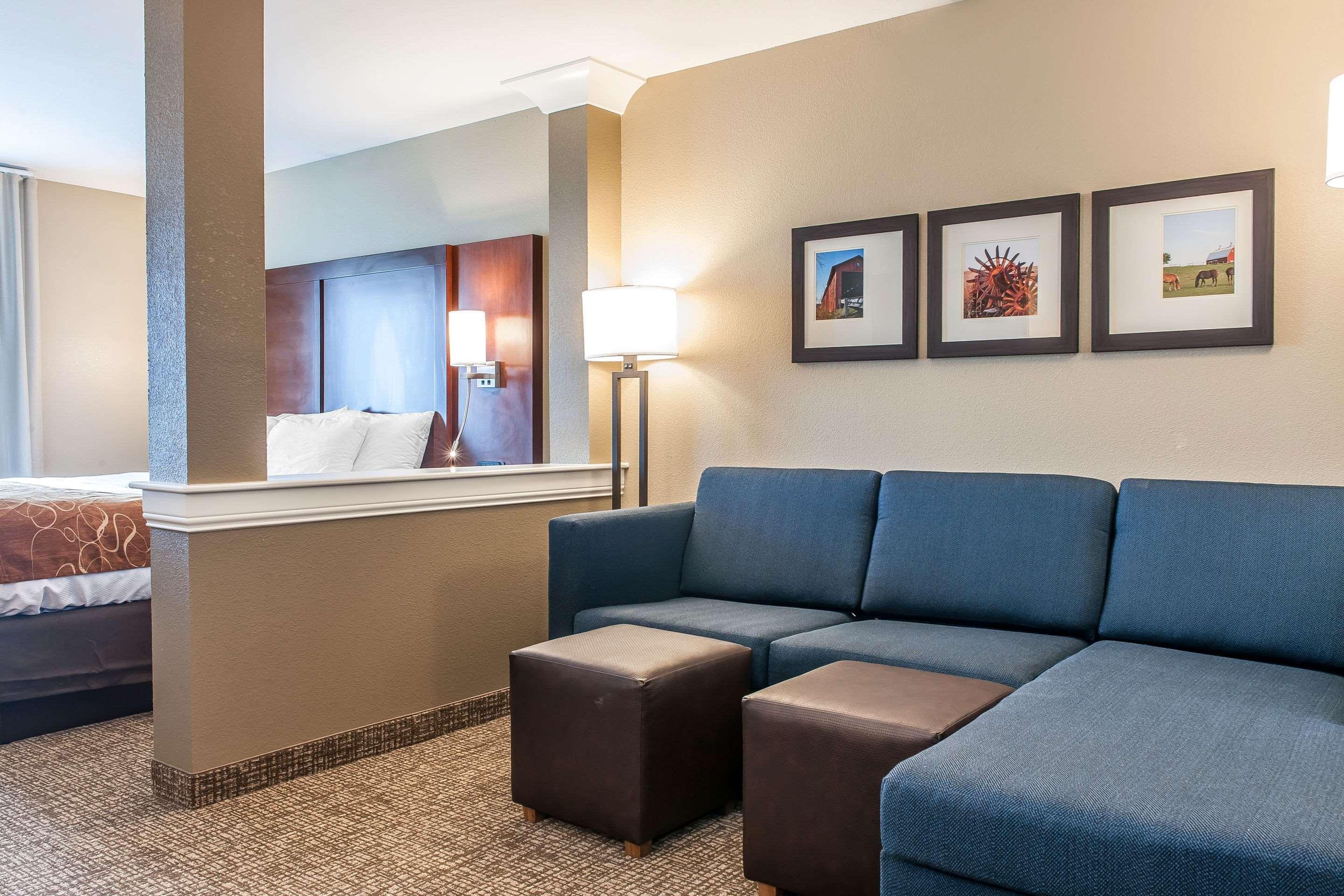 Comfort Suites Rensselaer Near Fair Oaks Exteriér fotografie