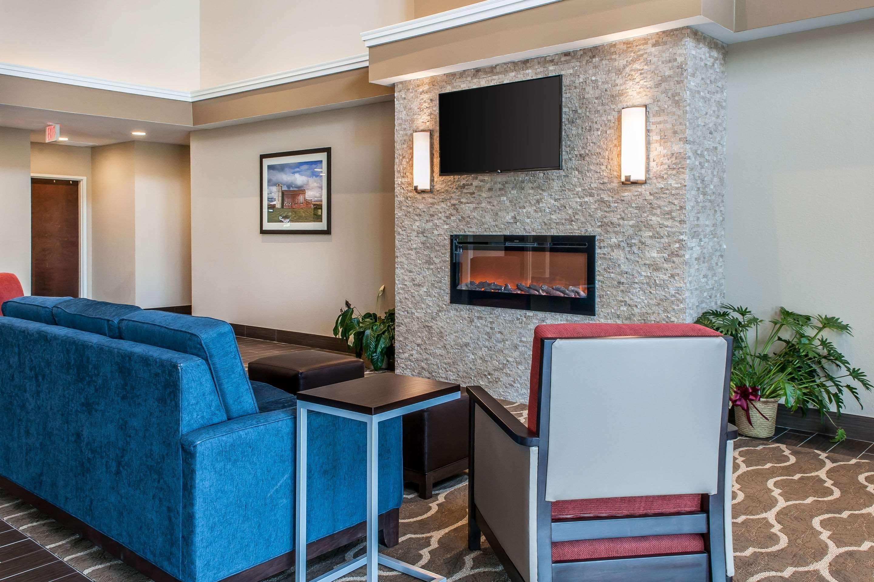 Comfort Suites Rensselaer Near Fair Oaks Exteriér fotografie
