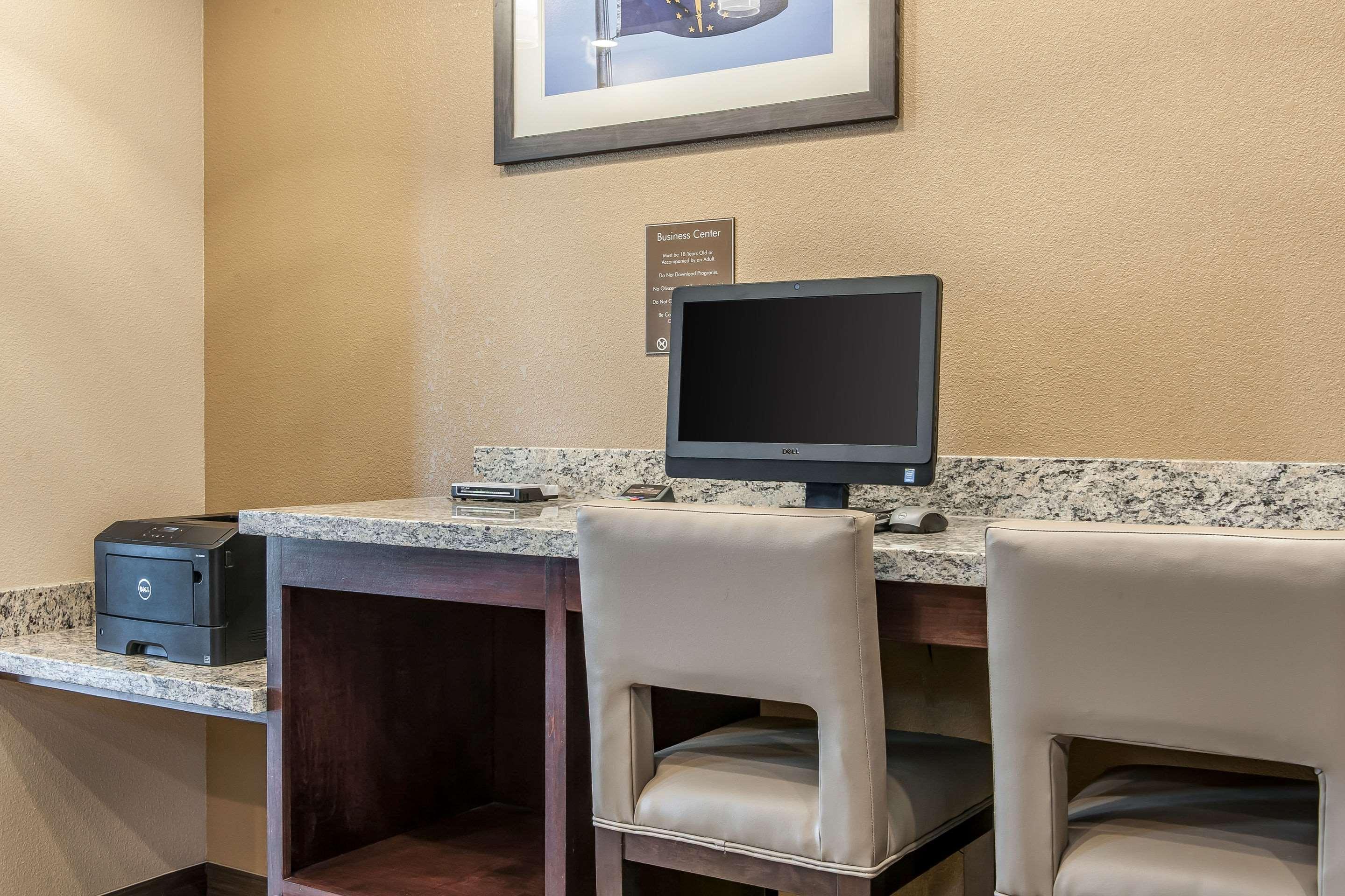 Comfort Suites Rensselaer Near Fair Oaks Exteriér fotografie