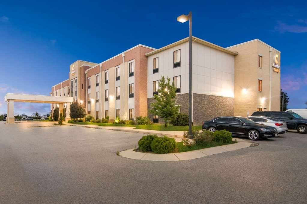 Comfort Suites Rensselaer Near Fair Oaks Exteriér fotografie