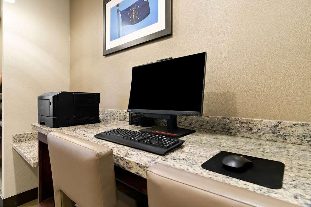Comfort Suites Rensselaer Near Fair Oaks Zařízení fotografie